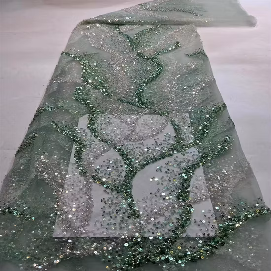 Tessuti di pizzo ricamati alla moda realizzati in fabbrica con paillettes per abiti da festa